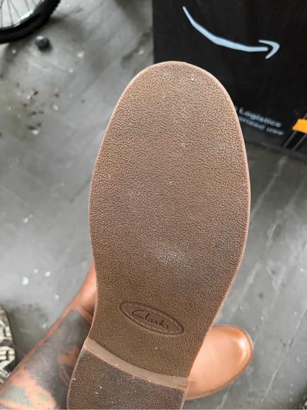 Clarks Men's Tan Leather Chukka Boots